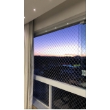 telas de janela de apartamento Velha